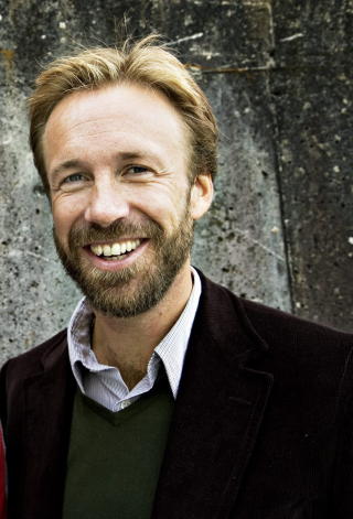 MANNEN BAK: Komiker Thomas Giertsen eier selskapet som st�r bak Giske-harselaset. Foto: NINA HANSEN / Dagbladet