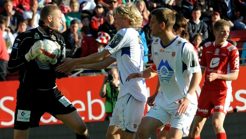 KOBLET TIL NY STORKLUBB: Anders Lindegaard kan bli Celtic-keeper, det bekrefter Aalesund. Tidligere skal Manchester United ha kikket p� dansken. Foto: Foto: Marit Hommedal / Scanpix