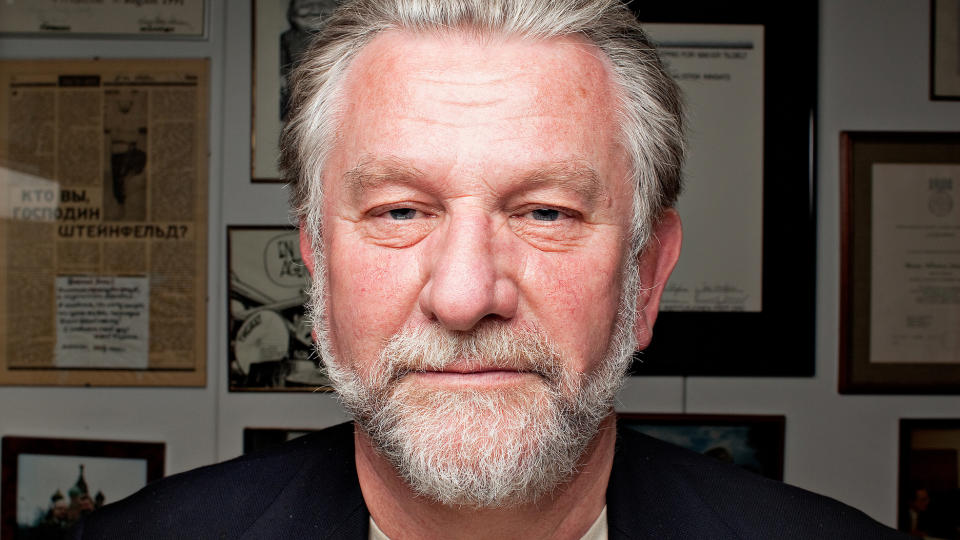 Ringrev: &mdash; Jeg har v�rt i kringkastingen i 34 �r og aldri
hatt en kjedelig arbeidsdag, sier Steinfeld.
Hans-Wilhelm Steinfeld. Foto: Jo Straube / Dagbladet