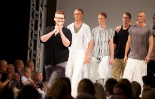 �RETS DEBUTANT: Camilla Bruerberg ble hedret for sin herrekolleksjon. Foto: STELLA PICTURES