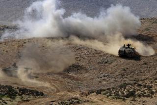PANSER: Den israelske h�rens nye pansrede personellkj�ret�y av typen Tiger. Foto: SCANPIX/AP Photo/ Tsafrir Abayov