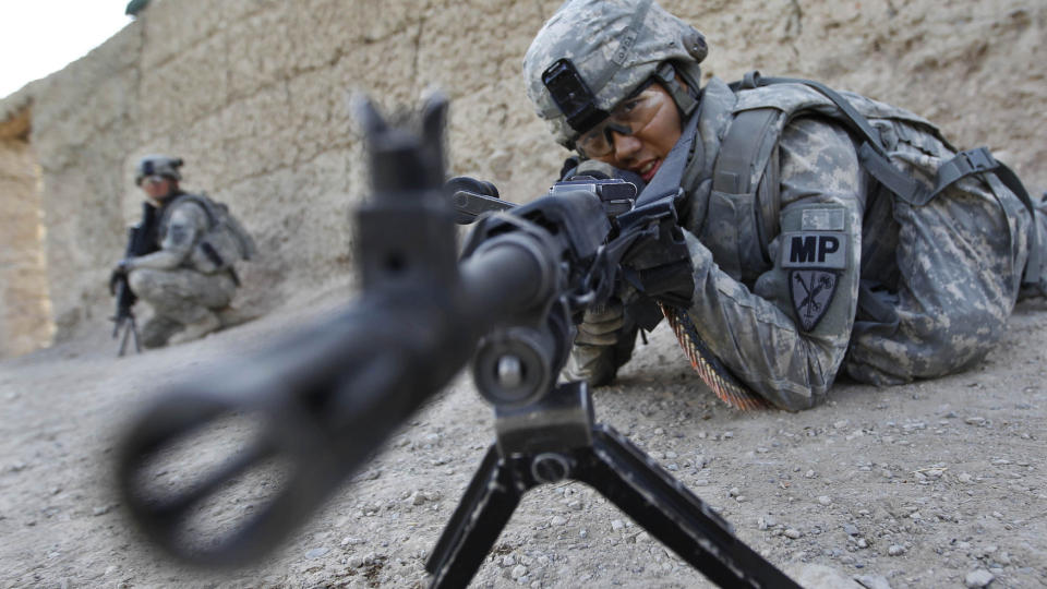 TJENER R�TT: Krigen i Afghanistan og Irak har v�rt god butikk for v�penindustrien, ogs� den norske. Illustrasjonsfoto: REUTERS/SCANPIX