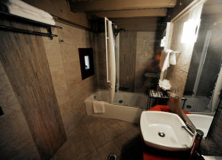 HA DET:  P� badet er det ogs� luksus. Foto: JOHN TERJE PEDERSEN/Dagbladet