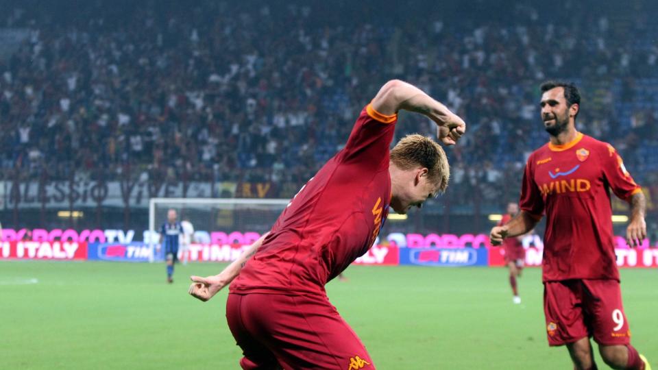 FEIRET ELLEVILLT: John Arne Riise feirer sitt 1-0-m�l mot Inter sammen med Mirko Vucinic.