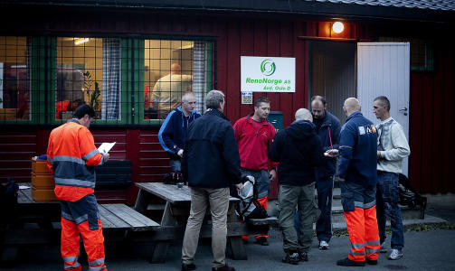 AKSJONERTE: Mandag, for to uke siden, aksjonerte Arbeidstilsynet og politiet mot et av Norges st�rste renovasjonsselskap etter tips om sosial dumping og brudd p� arbeidsmilj�loven. Foto: BJ�RN LANGSEM/DAGBLADET