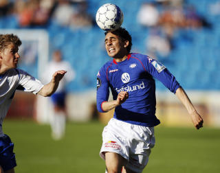 3-0: Mostafa Abdellaoue scorte V�lerengas tredje for kvelden. Foto: Scanpix