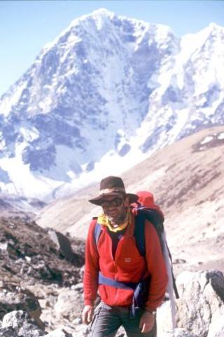 HADDE V�RT P� MOUNT EVEREST: Det ble baluba i Dagbladet da avisa p�sto at Arne N�ss jr. ikke hadde besteget fjellet i Himalaya.