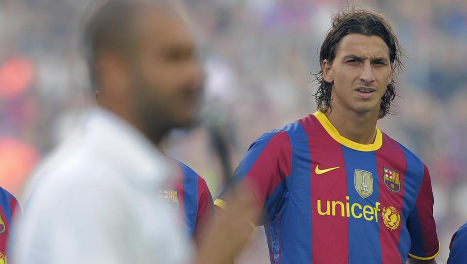 PROBLEM: Zlatan Ibrahimovic (t.v) mener Pep Guardiola har et problem med ham, men sier han ikke vet hva det er. Foto: REUTERS/Albert Gea