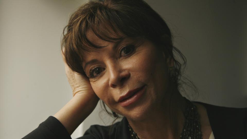 SVULMENDE: Isabel Allendes nye roman er fargerik, dramatisk - og overflatisk. Foto: SCANPIXAP /Peter Morgan