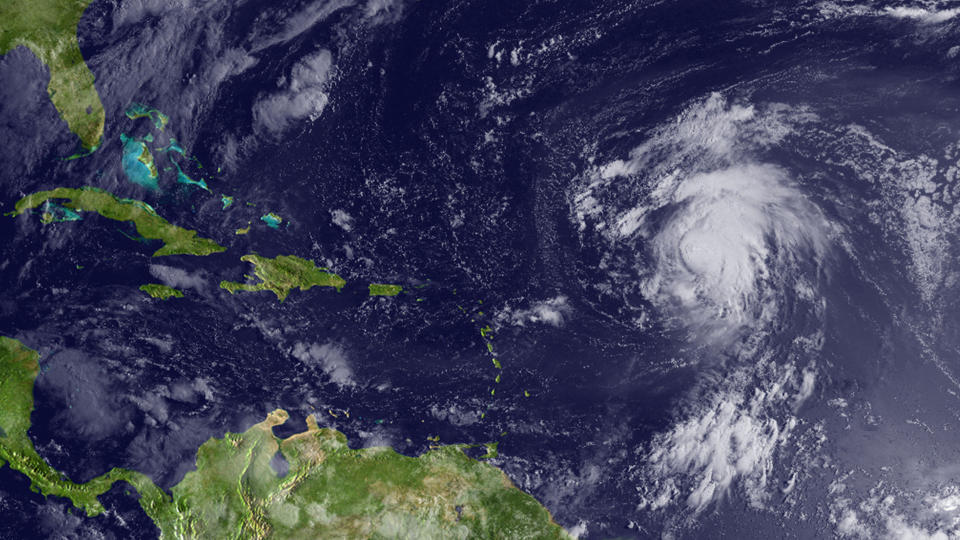  Ekstremv�ret Danielle oppn�dde orkan-status onsdag, og beveger seg n� nordover. Satelittfoto: AFP/ HO/ NOAA/ SCANPIX.