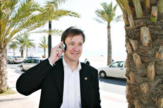 KREVER OPPGJ�R - Denne saken har vist at Justisdepartementet er fullstendig uten kontroll med norske politimyndigheters ryktespredning i utlandet, sier advokat  John Christian Elden.

Foto: Gunnar Hultgreen