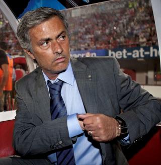 TREG START: Jos� Mourinho er viden anerkjent som en av de aller, aller beste managerene i bransjen, men portugiseren har ikke for vane � vinne sine debutkamper. Foto: SCANPIX/EPA/MONTSERRAT T DIEZ
