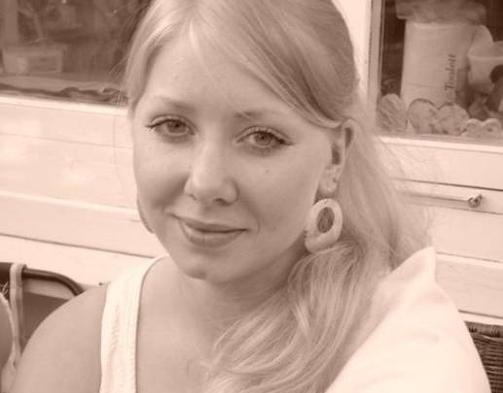 DREPT:Pernille Marie Thronsen ble 21 �r gammel. Dette er et bilde familien sendte ut til flere medier i kveld via en bistandsadvokat. Foto: Privat