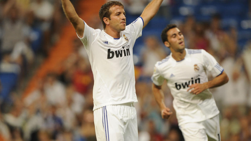 BLE HAN KLAR I TIDE? Tottenham og Real Madrid skal v�re enige om en overgang for Rafael van der Vaart. Sp�rsm�let er om det n�dvendige papirarbeidet var klart innen den engelske overgangsfristen klokka 19 i kveld norsk tid. Foto: Pedro Armestre, AFP/Scanpix