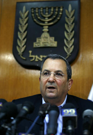 KLAR FOR INNR�MMELSER: Forsvarsminister Ehud Barak kommer med de oppsiktsvekkende uttalelsene om �st-Jerusalem til Israels ledende avis Ha'aretz i dag. Barak mislyktes med � framforhandle en varig fredsavtale med palestinerne for ti �r siden, da han selv var statsminister; �st-Jerusalem var det sentrale stridstemaet. Foto: BAZ RATNER/REUTERS/SCANPIX
