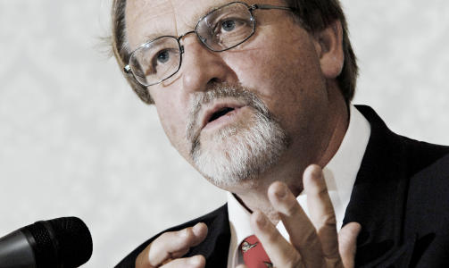 VIL IKKE DEBATTERE MED JAN MYRDAL: Professor Bernt Hagtvet forklarer her hvorfor. Foto: Geir Otto Johansen / SCANPIX .