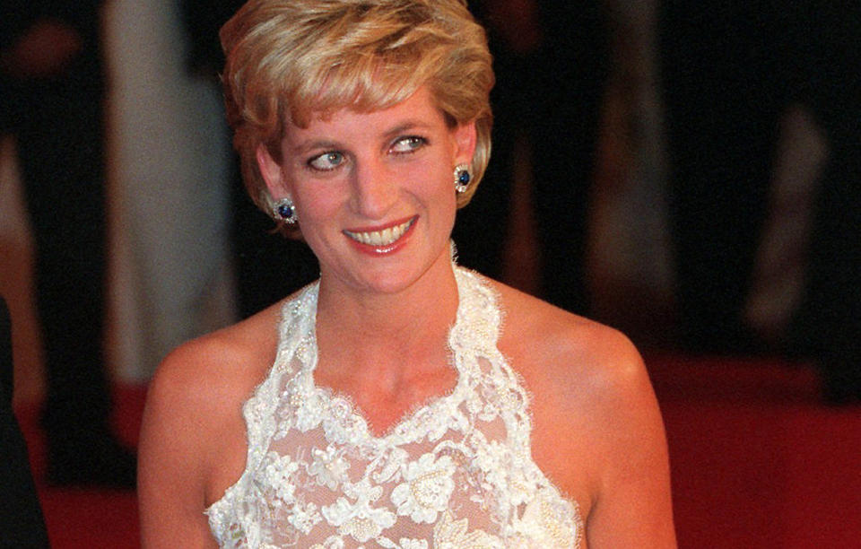 ORIGINALEN: Prinsesse Diana p� en veldedighetsmiddag i Washington i 1996. Arkivfoto: AP Photo/Denis Paquin