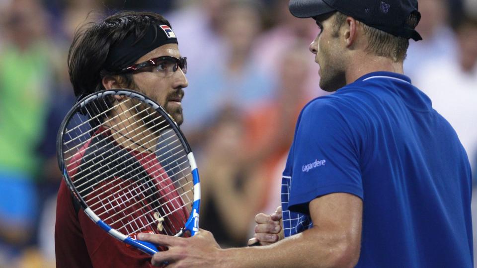 SKUFFENDE: Andy Roddick ble sl�tt ut allerede i 2. runde av US Open. Janko Tipsarevic fra Serbia ble for sterk.Foto: SCANPIX/AP/Charles Krupa