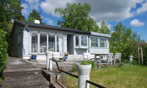 UDDEVALLA: Fire rom, 80 kvm boa, tomt 2613 kvm, havutsikt.

Pris: 1 400 000 kr