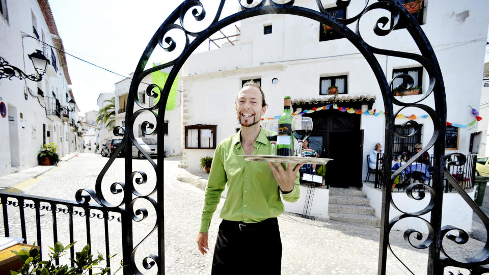  CASA VITAL:  Norske �ge Folkestad �pnet restaurant  i den spanske byen Altea for ti �r siden. N� er Casa Vital en av byens mest popul�re spisesteder. Foto: JOHN TERJE PEDERSEN/Dagbladet