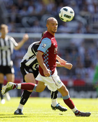 BLOMSTRER? Stephen Ireland kom seg vekk fra City-benken, til en pris som trolig er sv�rt god. Foto: AFP/GRAHAM STUART