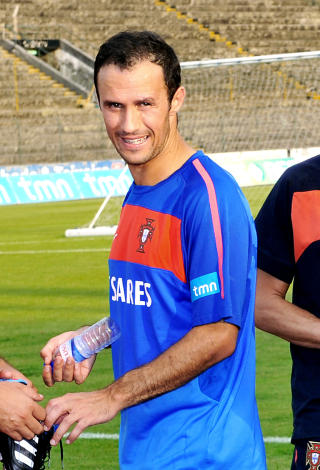 KAPTEIN: Med Cristiano Ronaldo ute med skade, er Ricardo Carvalho kaptein for Portugal. Foto: Erik Berglund