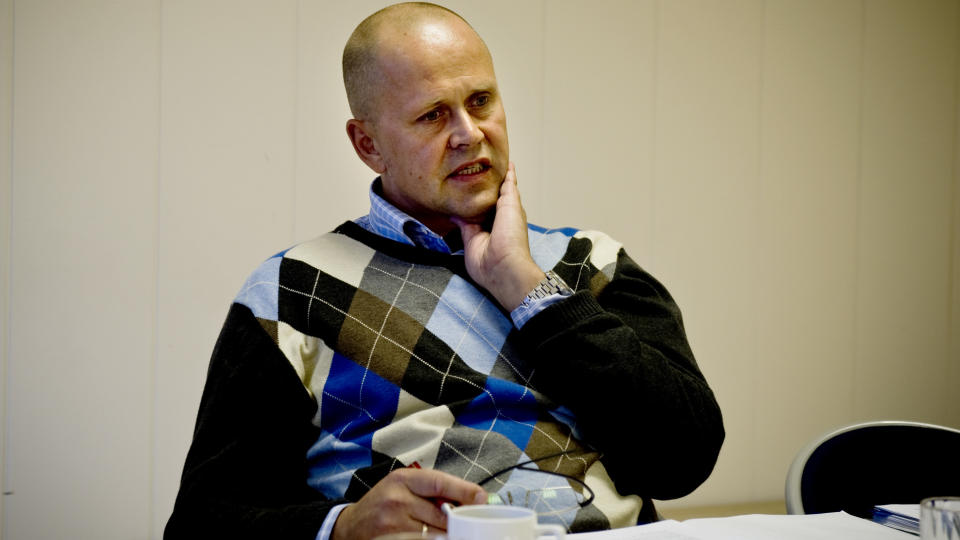 - HELT P� JORDET: - Vi har sikkert gjort feil, men � anklage oss for sosial dumping er helt p� jordet, sier konsernsjef i RenoNorden, Svein Tore Aurland.
Dagbladet m�tte ham og styreleder og deleier i renovasjonsgiganten Svein Morten S�rensen. Foto: �ISTEIN NORUM MONSEN/DAGBLADET.