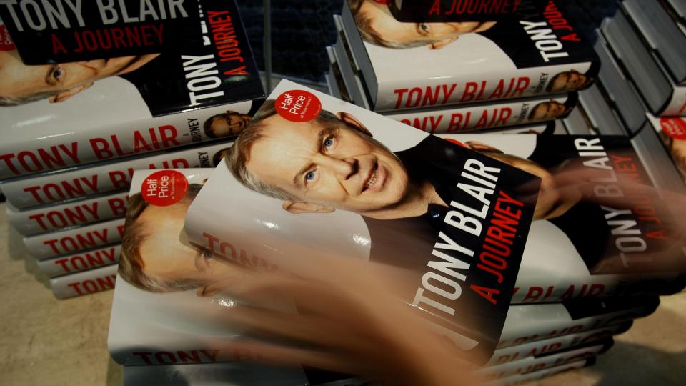 ANGRER IKKE: Tony Blair mener fortsatt at avgj�relsen om � sende styrker til Irak var klok, skriver han i sine memoarer. Boka �A Journey� kommer p� norsk i oktober.