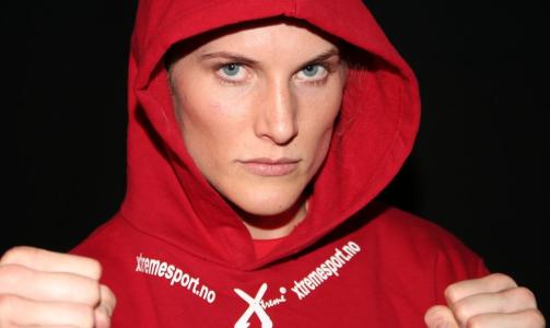 GULLJENTE 2: Thea Therese N�ss vant 60-kilosklassen i kickboksing fullkontakt. Foto: Per Andreas Ringsby, landslagssjef
