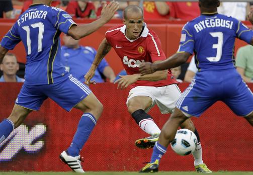 MENER OBERTAN ER LYS�R FORAN: Karlsen s� Gabriel Obertan i en tilsvarende U21-kamp mot England i fjor, og synes kontrasten til Bebe var stor. Foto: AP Photo/Charlie Riedel