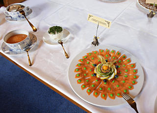 FORRETTER: Et utsnitt av Dalens forrettbuffet.
