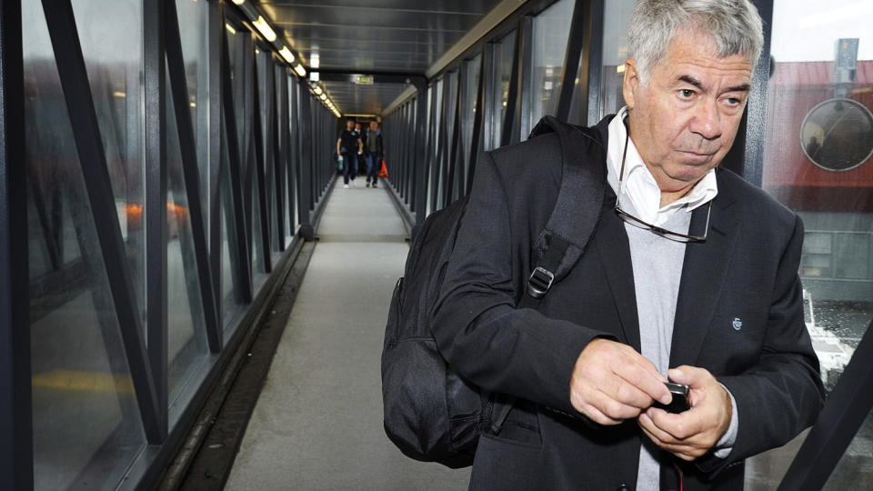 F�R SKRYT: Egil Drillo Olsen p� veg hjem fra Island l�rdag. Foto: Dagbladet
