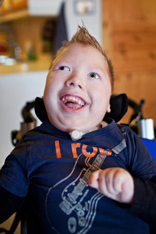 VINNEREN: Multihandikappede Mikael Andre Remen Larsen (5). Foto: Jo Straube.