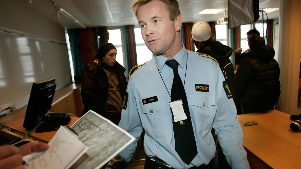 ALVORLIG: - Siktelsen har en strafferamme p� 21 �rs fengsel, forteller politiinspekt�r Einar Sparboe Lysnes ved Troms politidistrikt. Foto: Torgrim Rath Olsen/Nordlys