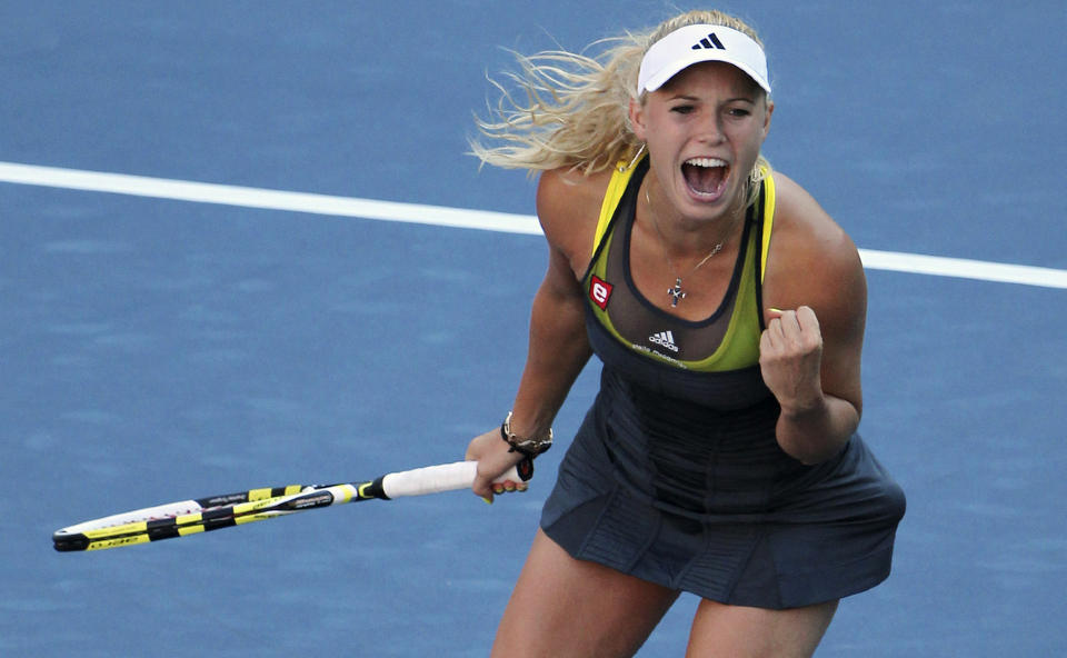 N�DEL�S: Maria Sjarapova gjorde hele 36 upressede feil i l�pet av �ttedelsfinalen mot Caroline Wozniacki. Da gjorde den danske tennisyndlingen kort prosess med den russiske jenta.Foto: SCANPIX/REUTERS/Eduardo Munoz