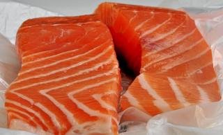 FET FISK: Inneholder flerumettet fett, som menneskekroppen ikke produserer selv. Illustrasjonsfoto: Colourbox.no