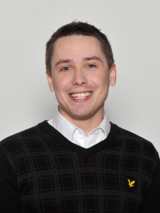 SANG NAZILÅT: William Petzäll er ledende i SDs ungdomsparti. Etter at han ble fanget på teip i nazitrall, svarte han at han ikke hadde analysert teksten. Foto: SD SANG NAZILÅT: William Petzäll er ledende i SDs ungdomsparti. Etter at han ble fanget på teip i nazitrall, svarte han at han ikke hadde analysert teksten. Foto: SD