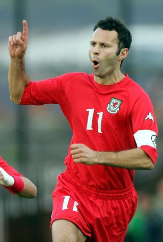SLUTT I 2007: Giggs fikk 64 landskamper for Wales. Foto: AP/Peter Morrison