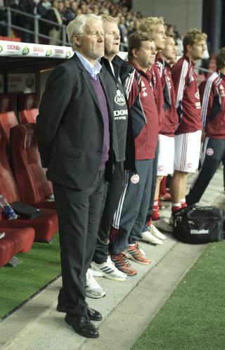 H�PET P� U I NORGE: Morten Olsen liker ikke at Norge slo Portugal i Oslo. Foto: EPA/Jens Norgard Larsen