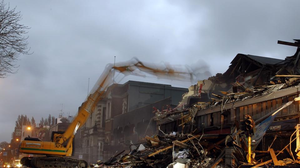  STORE SKADER:  Bygningene downtown Christchurch er hardt rammet av skjelvene de siste dagene. FOTO: AP/SCANPIX.