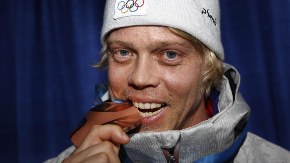 IKKE TIL SALGS LIKEVEL: Audun Gr�nvold var ute etter oppmerksomhet, ikke penger for bronsen fra Vancouver. Foto: Lise �serud / Scanpix