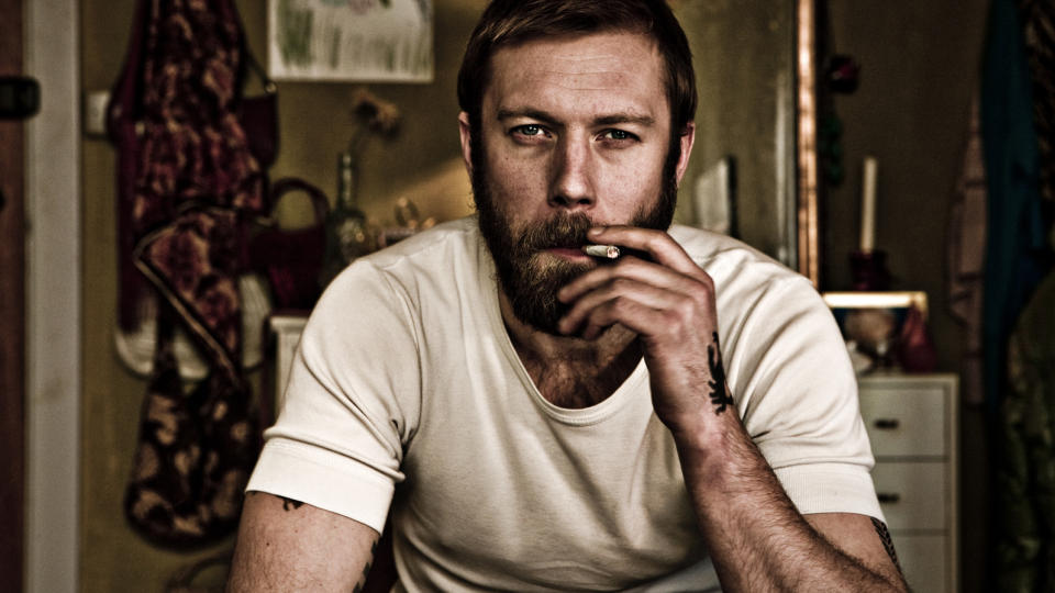 ENSTONIG: Men Jakob Cedergren gj�r en solid jobb i �Submarino�.