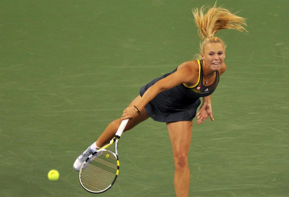 VIDERE: Caroline Wozniacki er klar for semifinale i US Open. Foto: EPA/JASON SZENES