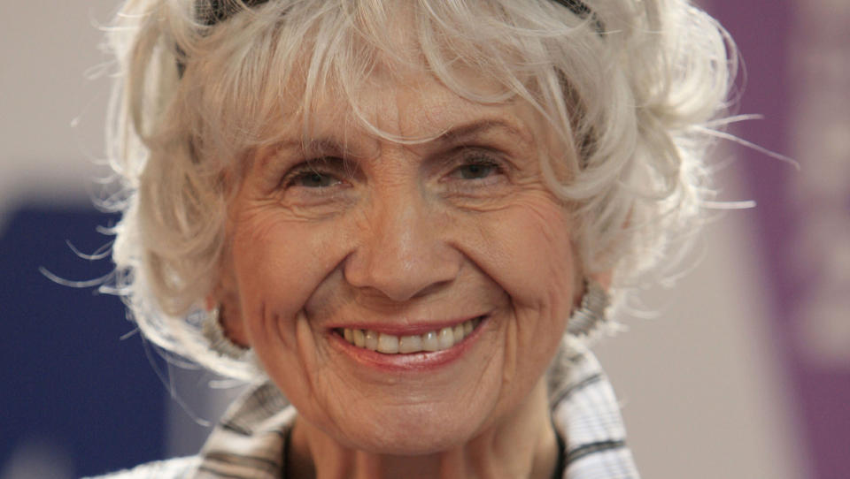 NOBELPRISKANDIDAT: 79 �r gamle Alice Munro har v�rt lansert som kandidat til Nobelprisen en rekke ganger. Foto: SCANPIX / AFP / Peter Muhly