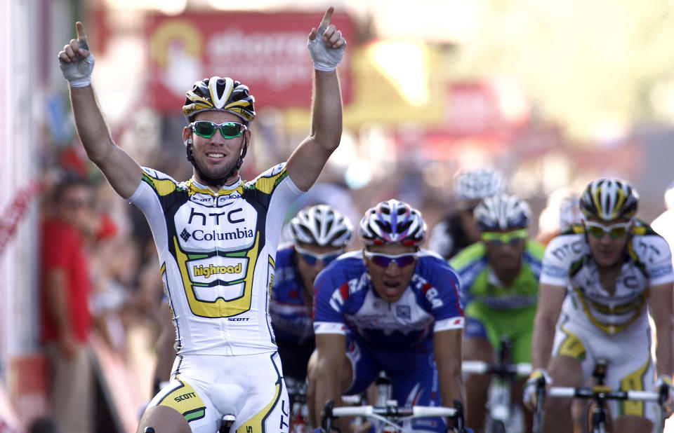 SUVEREN SEIER: Mark Cavendish fikk et perfekt opptrekk av lagkamerat Matthew Goss, og vant den 12. etappen i Vuelta a Espa�a i overlegen stil.Foto: SCANPIX/AFP PHOTO/Jaime REINA