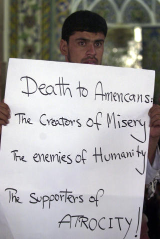 �D�D OVER AMERIKA�: Ogs� i Kabul ble det holdt demonstrasjoner i dag.