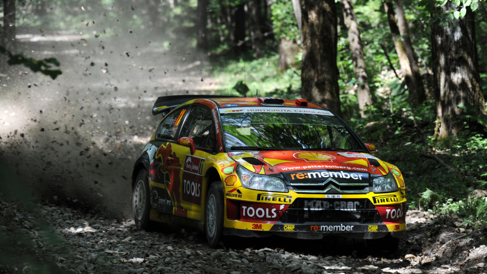 GOD START: Petter Solberg har f�tt fart p� sin Citroen C4 WRC p� de to f�rste pr�vene i Japan, der han vant allerede i 2004. Foto: AFP/TOSHIFUMI KITAMURA
