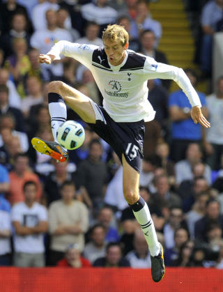 SKANDALE: Tottenham-spiss Peter Crouch er blant spillerne som har f�tt sitt rykte skadet av avisavsl�ringer. Foto: REUTERS/Toby Melville