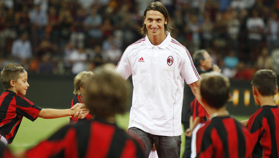 NEKTER � SPILLE: Zlatan Ibrahimovic og lagkameratene f�r fri om to uker, etter at den italienske spillerforeningen i dag bestemte at de skal streike. Foto: Antonio Calanni/AP