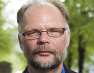 FORFATTER: Bernt Roughtvedt. Foto: SCHIBSTED FORFATTER: Bernt Roughtvedt. Foto: SCHIBSTED